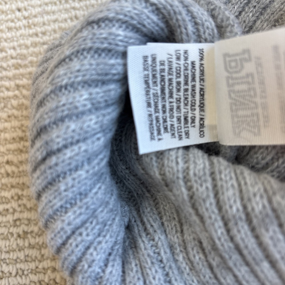 Victoria Secret Pink Beanie Hat Gray ribbed cute acrylic winter - Picture 7 of 7
